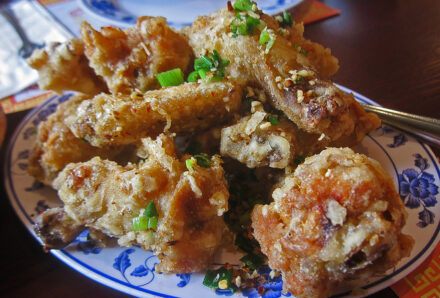 Salt and pepper chicken wings