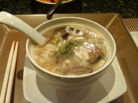 Bean curd and mushroom soup