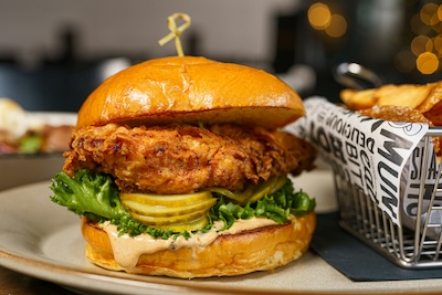 restaurant favorites chicken sandwich